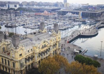 The best way to Mix Mainland Spain + Islands on One Wintry weather Shuttle: 10-Day Itinerary