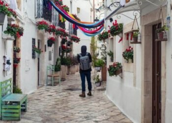 Italy: Ancient Homes Spice up Native Tourism