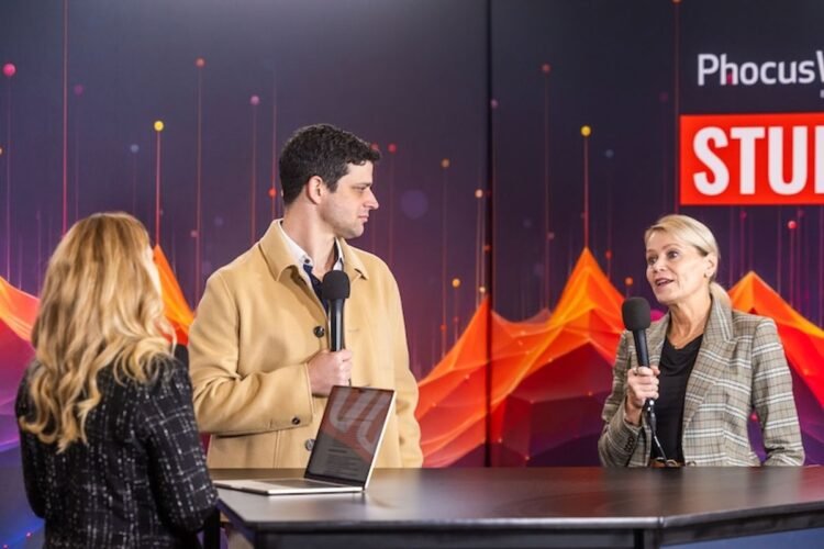 Bettering luxurious go back and forth reviews with generation