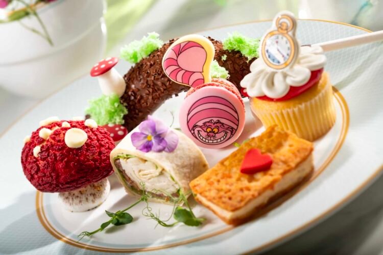 Opening Date & Menu for Alice in Wonderland Tea Enjoy at Disney’s Grand Floridian Lawn Living room
