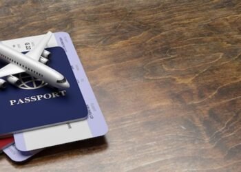 Destinia acquires Commute Republic, Netflights for UK growth