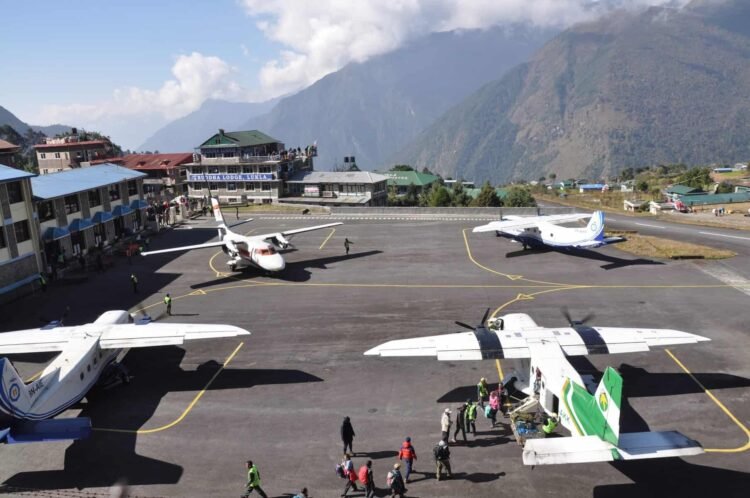 Everest Landscape Trek vs Everest Base Camp: A Sensible Comparability