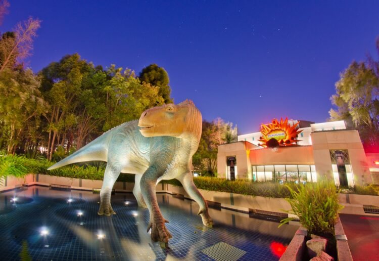 Countdown to Extinction: Closing Name to Journey DINOSAUR!