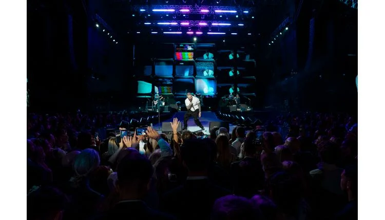 Maroon 5 headlines Atlantis, The Palm’s New 12 months gala