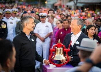 Disney CEO Bob Iger’s Wage Surpasses $45 Million