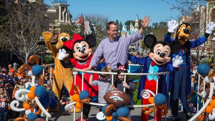 Disney Internet hosting 24-Hour ‘Handoff’ Match Finishing with Tremendous Bowl Parade at Disneyland!
