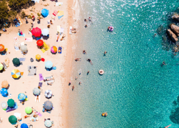 Lodge and rail are segments to observe in Spain