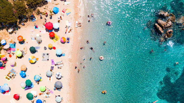 Lodge and rail are segments to observe in Spain