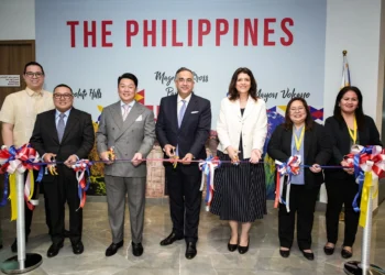 Philippine officers and VFS World release contract verification services and products in Dubai