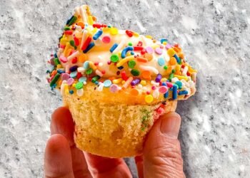 30 Impossible to resist American Truffles (Muffins, Pies, Cookies and Different Candy Treats)