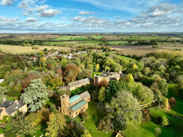 The Very best UK Towns for Low-Pressure Couple Time