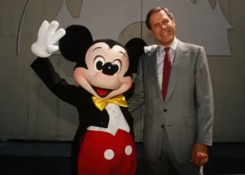 Former Disney CEO Michael Eisner Congratulates Long term CEO Josh D’Amaro & Provides Recommendation