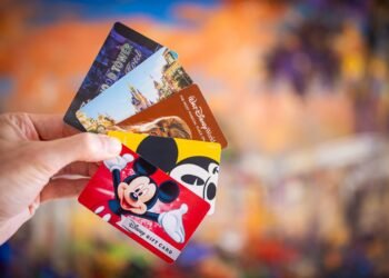 Purchase $100 Disney or Commute Present Card, Get Loose $10 GC