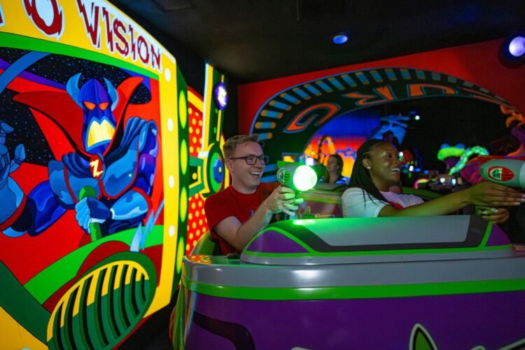First Glance Pictures & Movies Inside of Reimagined Buzz Lightyear’s House Ranger Spin as Previews Start!