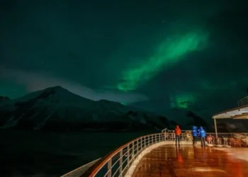 Northern Lighting SILVER Fares on HANSEATIC nature