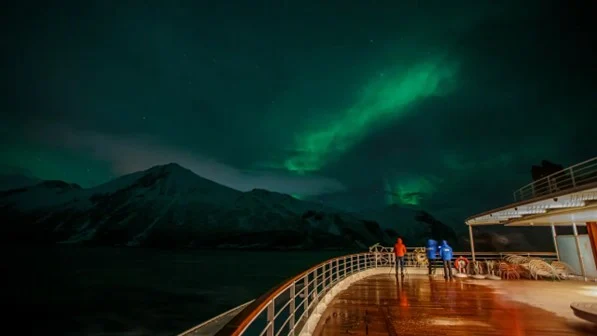 Northern Lighting SILVER Fares on HANSEATIC nature