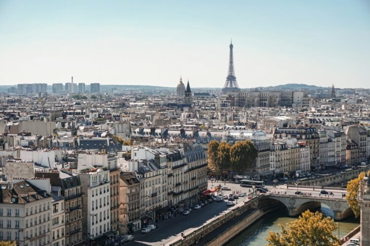 Rooftop Proposal Paris vs Secret Lawn Proposal: Which Top-Finish Aesthetic Suits Your Romantic Imaginative and prescient Easiest?
