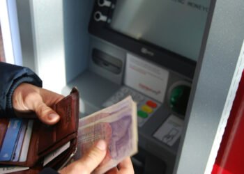 Touring and Banking: The Absolute best Checking Accounts for Global Vacationers