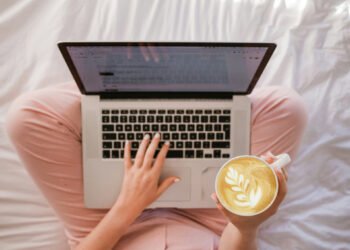 How one can Train English On-line: The Perfect TEFL Certifications for Feminine Virtual Nomads