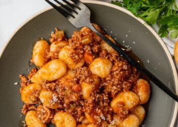 Gnocchi Bolognese – The Commute Chunk