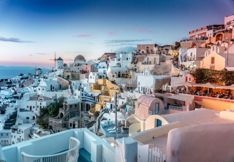 How one can Skip the Santorini Cable Automotive: A Higher Begin to Your Cruise Day