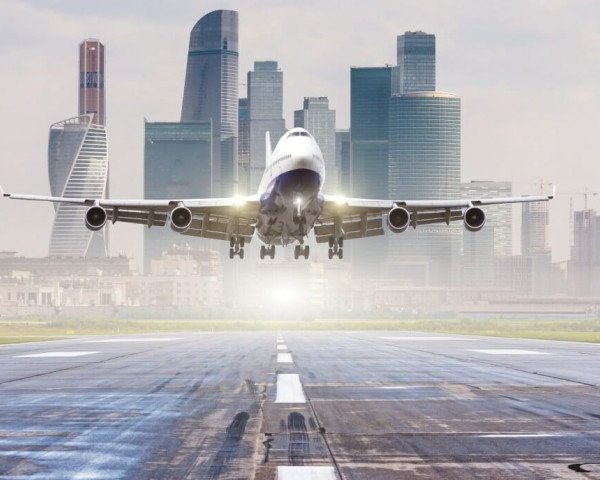Conflicts Hurt Dubai Airport Passenger Visitors