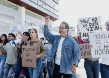 Protests in opposition to Overtourism Reported International