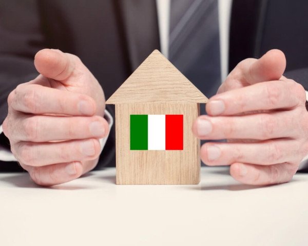 Consumers Search Distinctive Belongings in Italy