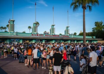 My Rockin’ New Rule for Rope Droppin’ Disney’s Hollywood Studios for Much less Tension & Extra Rides
