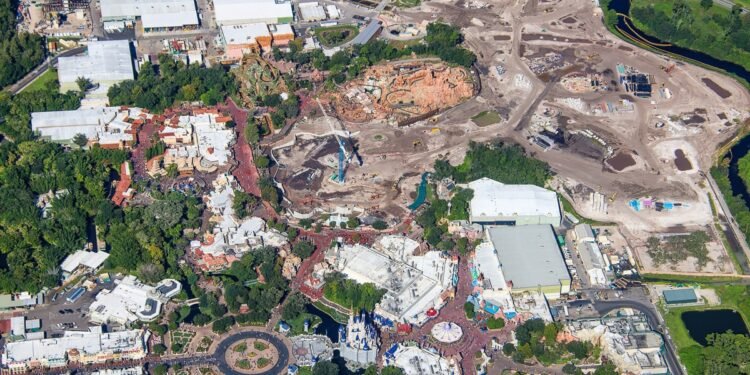 New Crane Towers Over Piston Top for Development on Magic Kingdom’s Huge Growth