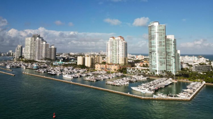 Why Limousine Carrier Beats Rideshare for Particular Events in Miami