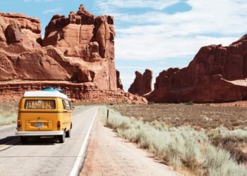6 Surprising Prices Vacationers Continuously Overlook to Come with in Their Funds
